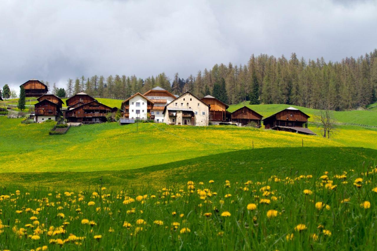 Apartments Ruac La Valle Exteriör bild